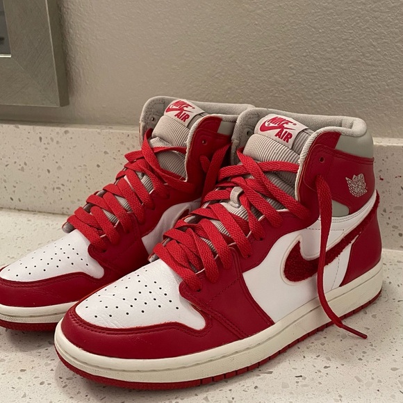 Nike Air Red and White High-Tops - Picture 1 of 6